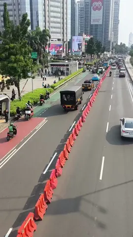 polisi  di tahan mahasiswa  #demo #poldametrojaya 