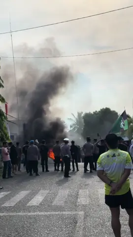 Demostrasi mahasiswa terhadap polri wajo atas kejadian yang menimpa anggota ojol wafat akibat dilindas mobil polri dijakarta🥀