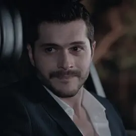 Tut artık be #keşfetteyizzz #akgüngökalptaşkın #yagmur #sonyaz #alperenduymaz 