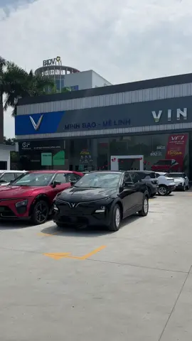📣📣📣 VF6 ECO – MÀU ĐEN ĐẲNG CẤP 📣📣📣 ✨ Sang trọng – Thời thượng – Cá tính ✨ 🚗 VinFast VF6 Eco – phiên bản điện thông minh, tiết kiệm, tiện nghi: 	•	Màu Đen huyền bí: Tôn lên sự mạnh mẽ, sang trọng. 	•	Thiết kế hiện đại, trẻ trung, chuẩn phong cách Châu Âu. 	•	Nội thất rộng rãi, công nghệ ngập tràn. 	•	Vận hành êm ái, tiết kiệm chi phí tối đa. 👉 Liên hệ ngay 📍 VinFast Minh Đạo – Mê Linh #vinfast #khucongnghiepquangminh #melinhhanoi 