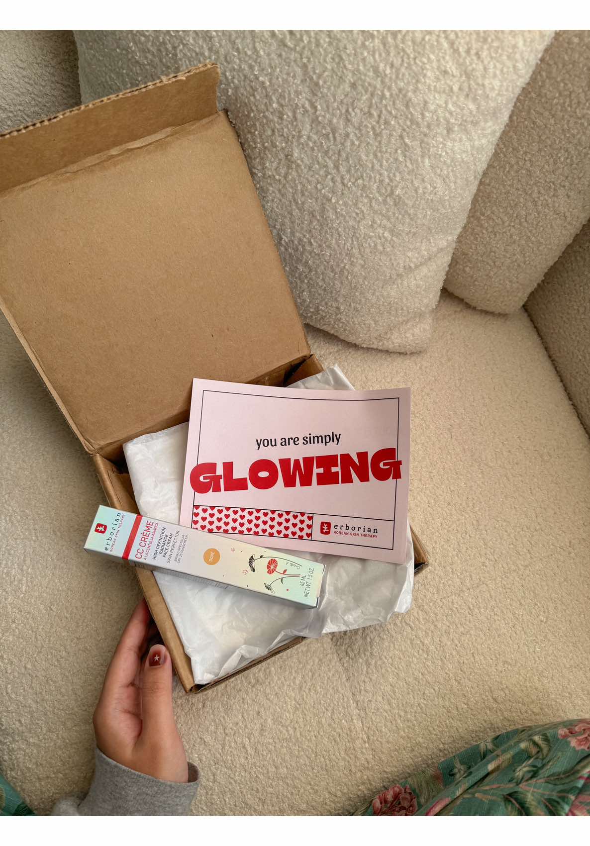 gifted by Erborian  Finally tried the viral @ErborianUSA CC Cream 👀 and wow… this glow is REAL! It starts out white, blends seamlessly, and leaves my skin looking fresh, even, and so natural. Perfect for summer since it’s lightweight, glowy, and has SPF 🌞 #M#MySkinButBetterK#KoreanGlowE#ErborianC#CCCreamG#GlowySkinS#SummerSkinL#LightweightCoverageS#SkincareMakeupF#FreshFaceN#NaturalGlowbeautytok #tiktokfinds #fallmakeup #fyp #foryoupage 