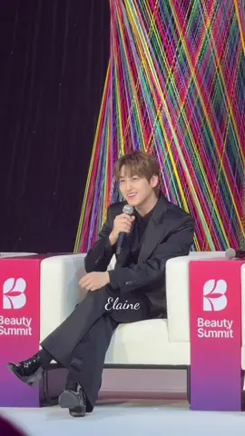 Hỏi ảnh bí quyết giữ gìn visual mà ảnh nghĩ mãi không ra xong cười trừ dị đoá ha 🤣 #kimbum #beautysummit2025 #boysoverflowers #xh #fyp 