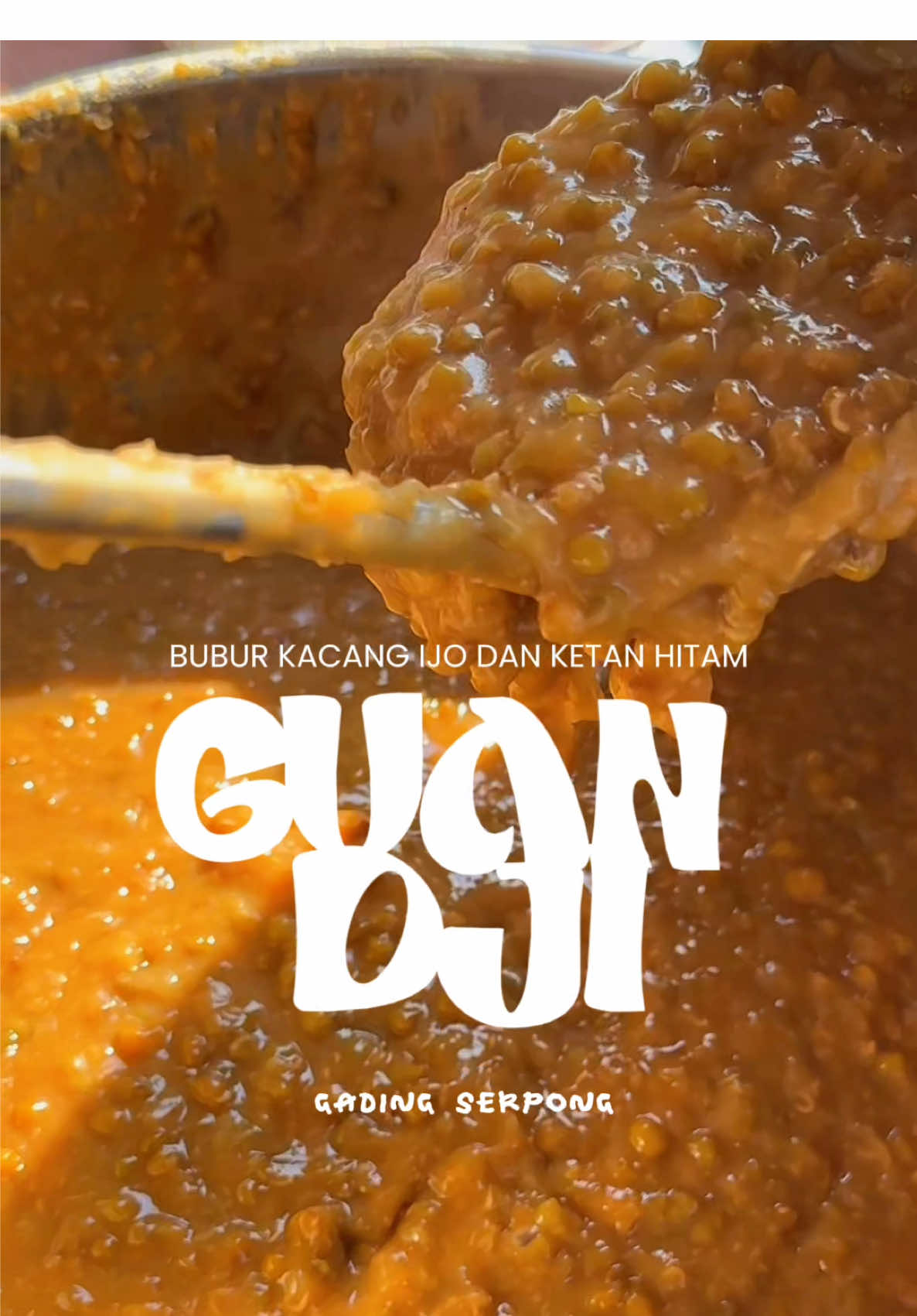Semangkuk nikmat yang gak pernah salah ➡️ Bubur Kacang Ijo & Ketan Hitam GUAN DJI ✨ Harga? Cuma 15rb! Mau yang kacang ijo, ketan hitam, atau mix? Semuanya bikin hangat di hati ❤️