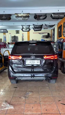 Stoplamp Innova Reborn model BMW #stoplamprunning #stoplampinnovareborn #biledinnova #biledinnovareborn 