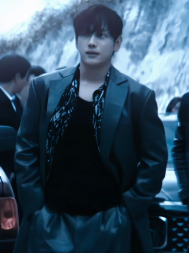 YES THIS IS MANTIS, yall will see me editing him 24/7 when it comes out #yimsiwan #Imsiwan #mantis #rykzvrs 