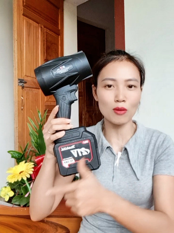 Trả lời @user042380021 combo một bộ máy thổi bụi cầm tay kèm pin 20cell siêu mạnh để vệ sinh nhanh chóng  #maythoiphanluc #maythoibuicamtay #maythoiphanlucbfj #phamha2 
