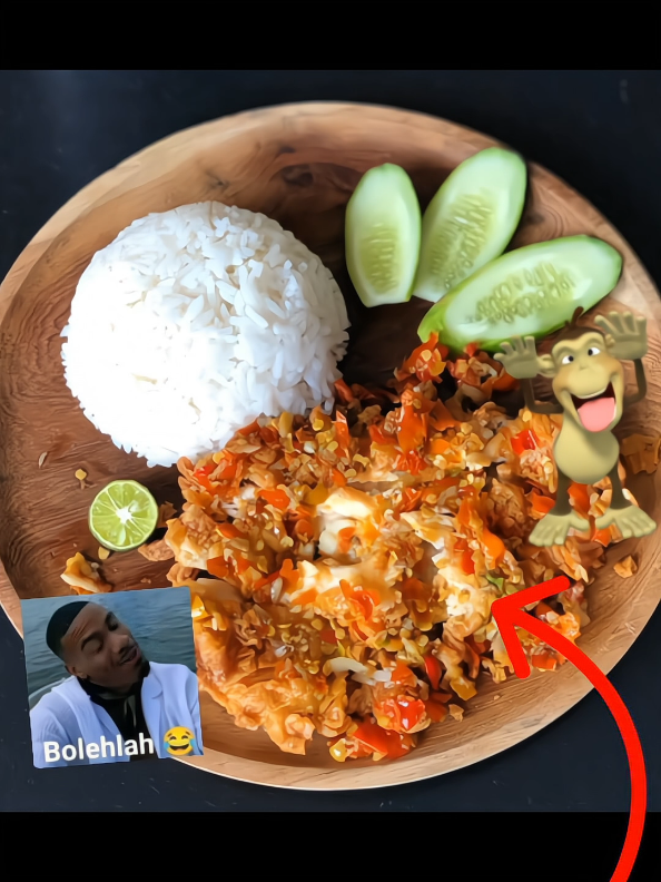 surga ituh ayam geprek 👅😛  #ayamgeprek #wellwellwell #masukberanda #foryou #fyp 