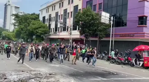 TNI Bersatu Dengan Rakyat, Marinir Datang Redakan Amarah Rakyat   ( 28/08/25 ) # Demo Gedhe Jakarta  # Indonesiaku #  Harbosfm channel 