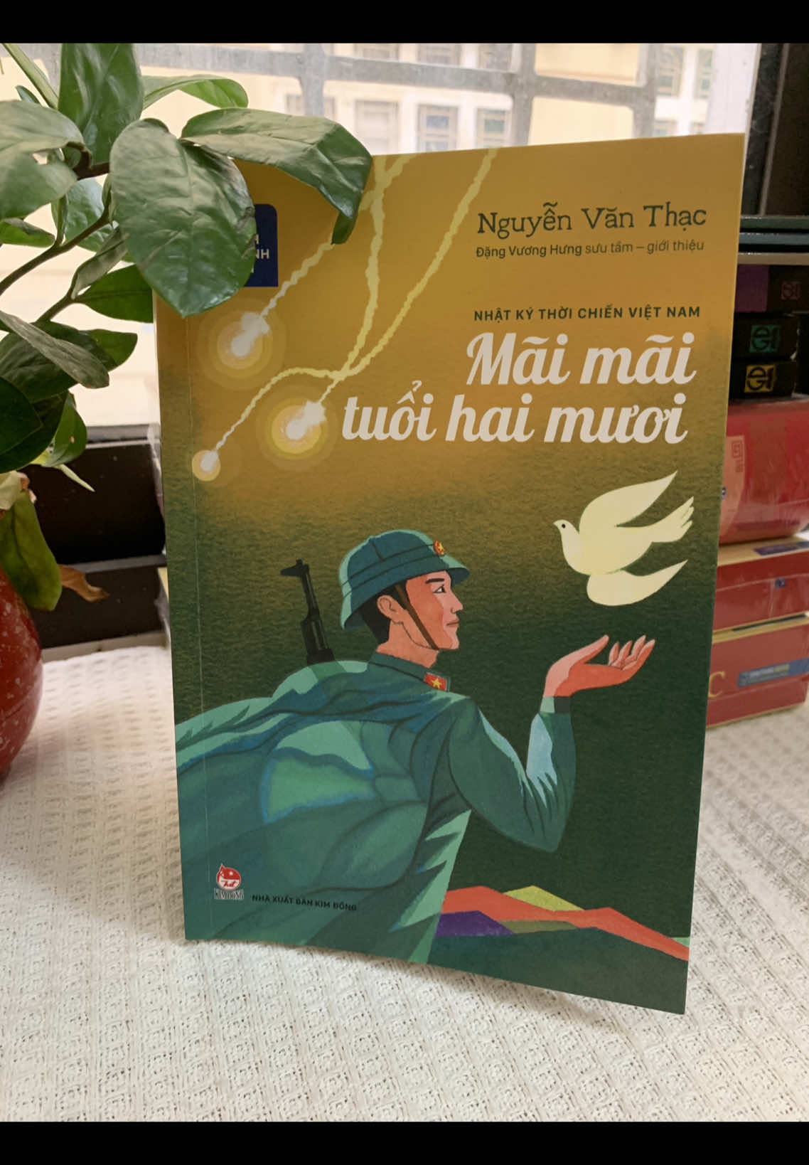 Mãi mãi tuổi hai mươi “30/4/1975, sẽ trả lời cho câu: Hạnh phúc là gì “ 🥹 #maimaituoi20 #fandomyeunuoc #concertquocgia #sachhay #tuoitreyeunuoc 