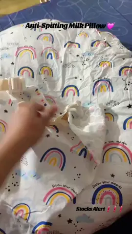 ✨️Anti-spitting milk pillow ✨️ #nursingpillow #babystuff #fyppppppppppppppppppppppp  #creatorsearchinsights #antispittingmilkpillowforbaby 