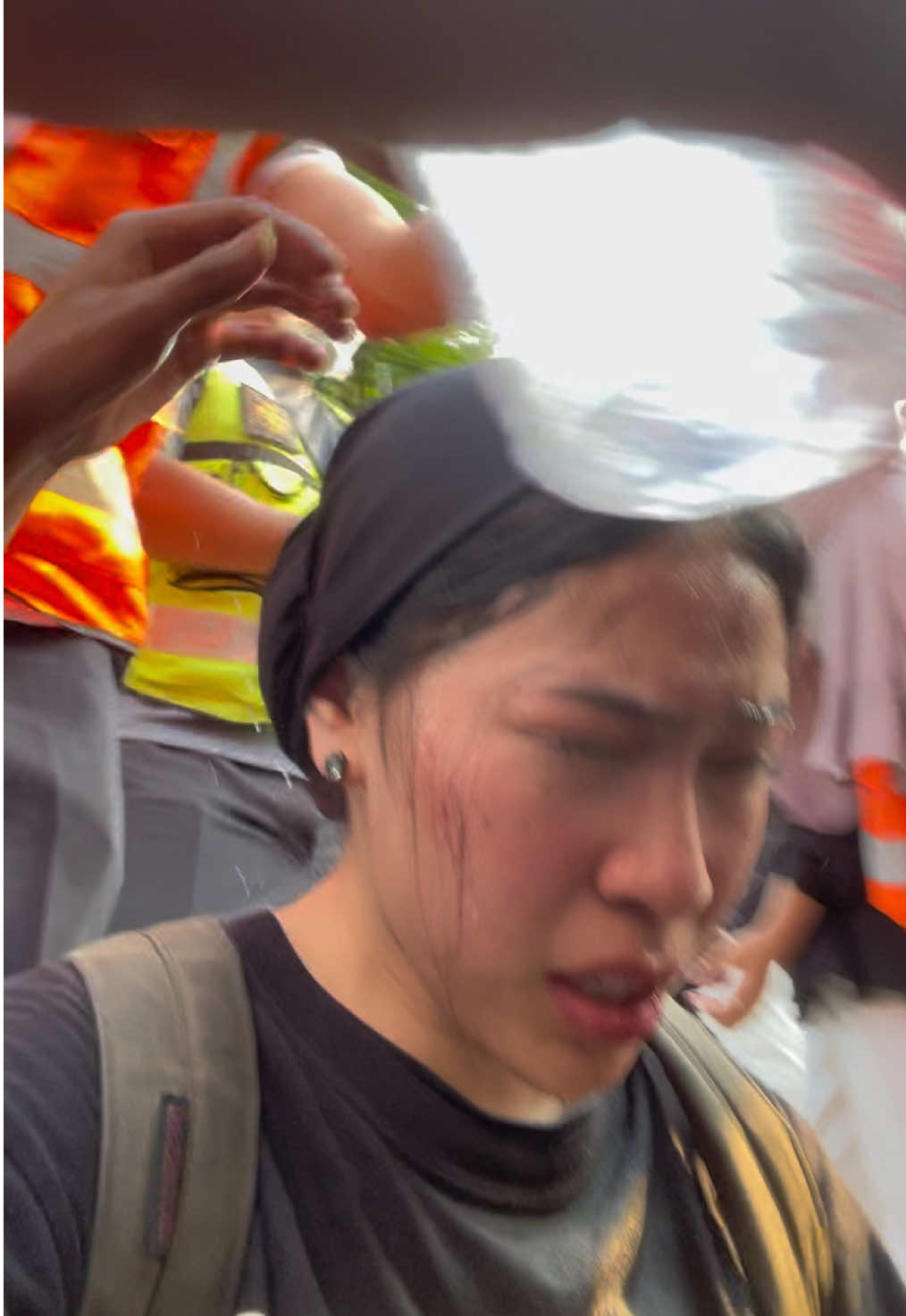 Sakit. Perih Ini belum seberapa tapi Aku sudah merasakannya. Polisi.. pantaskah kamu digaji untuk menyakiti?