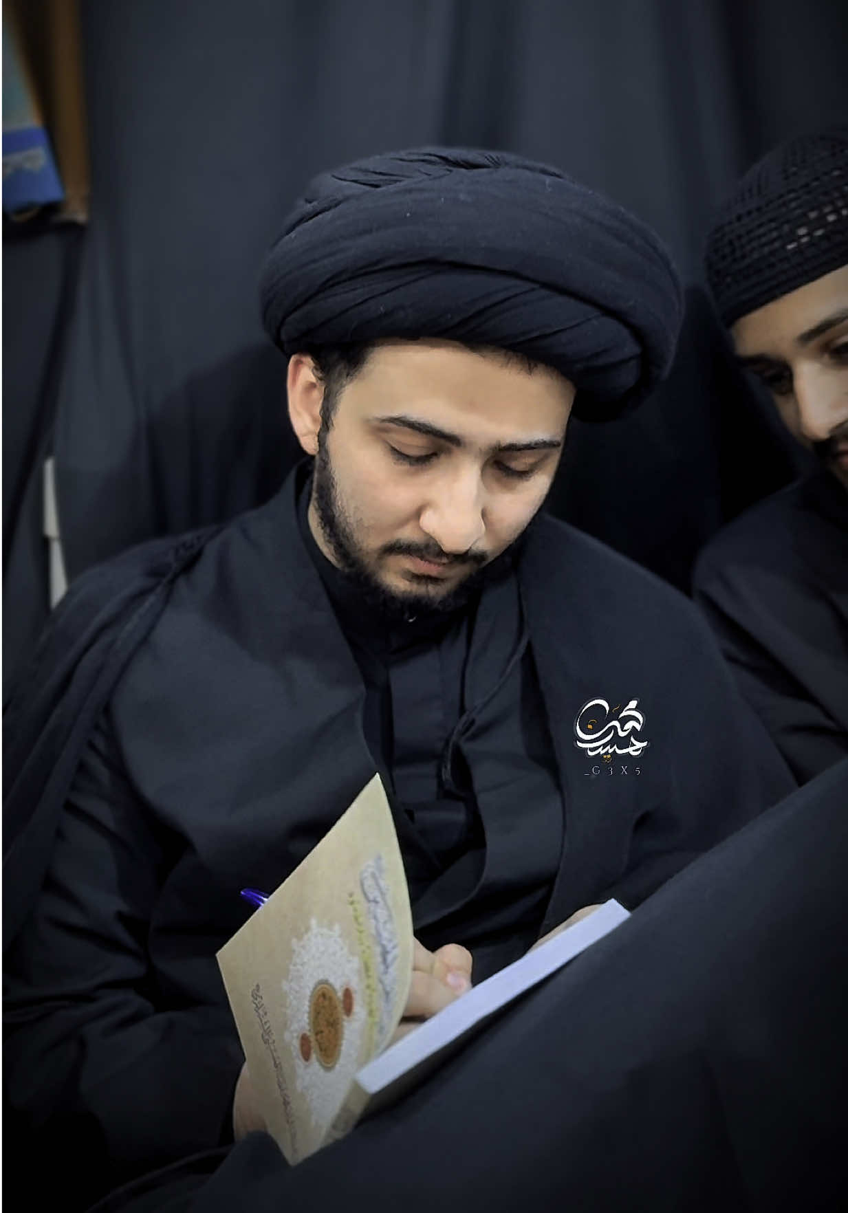 سماحة السيد محمد باقر الشيرازي حفظه الله نجل سماحة آية الله الشهيد السيد محمد رضا الشيرازي قدس سره. . . . . . . . . . . . . . . . . . . . . . #تصويري📷 #اكسبلور #like #fyp #كربلاء_المقدسة #لايك #capcut #السيد_مهدي_الحسيني_الشيرازي 