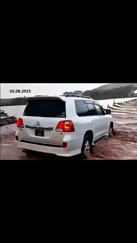 Imran Khan cross flood river #imrankhanpti #foryou #fyp 
