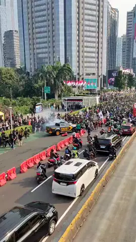 #demo #dpr #ditindasdilindas #indonesia🇮🇩 #ripdemokrasi 