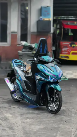 Varghost mode vietnam style seganteng itu😍🥶🫶🏻 . . . #fyp #varghost⚡ #vario #vario125 #variogen2 #ogahjinjit #vavarioan #variomodifikasi #vietnamstelyy🇻🇳 
