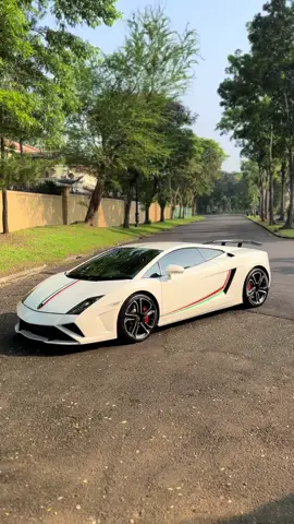 Cuman mobil 2013 🥹 #lamborghinigallardo #promomakangajian 