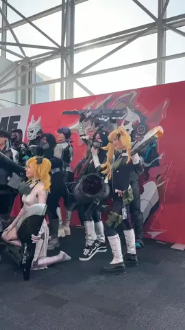 kaijuNo.8 meet up @Anime NYC .... it was awesome.. Hopefully i can do this again  #kaijuno8 #animenyc 