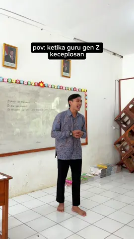 yuu fokus yu🙈 #viralreels #guru #gurumuda #funny #viraltiktok 