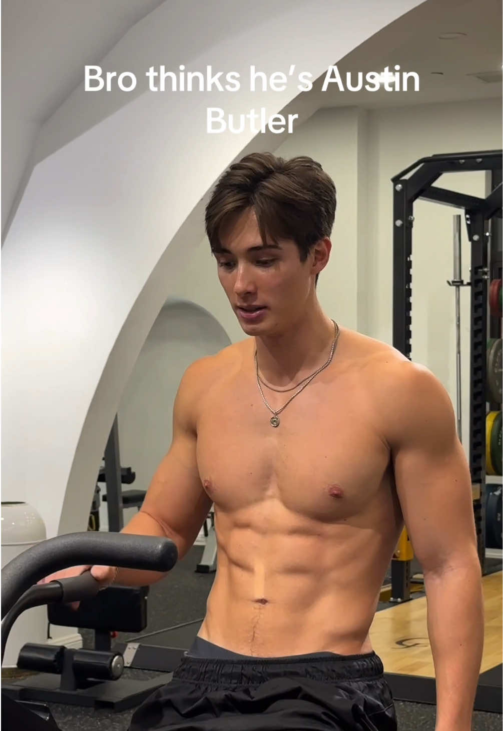 Bro is not Austin Butler #austinbutler #menshealth 