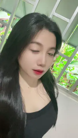 🫢☺️