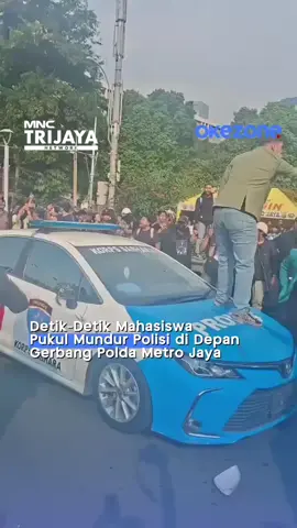 Pantauan aksi demo hari ini di depan Pola Metro Jaya #polda #polri #fyp #demo 