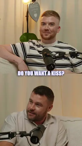 At least @Luke Hamnett didn’t over react… Listen to Live, Laugh, Luke wherever you get your podcasts and watch on Spotify!  #fyp #livelaughlukepod #comedy #reels #robron 