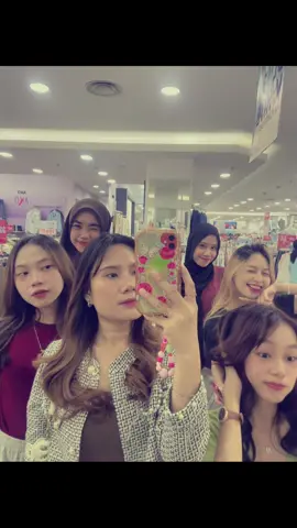 @Chamills @cici @nanaaa @sasa 