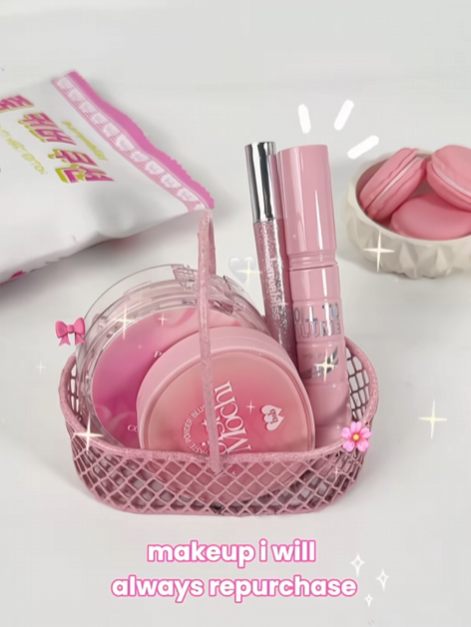 kalo kayak gini yang salah siapa? 🤔 #eyelashremover #mattecushion #liptintchallenge #cushionviral #dewycushion #Barenbliss #mascara #lightweight #joyfulcleanbeauty #cushion #lippies #lipbalm #dewyskin #lipcerin #barenbliss #bestdeal #barenblissid #minicushion #discount #travelsize
