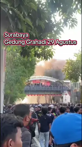 #demo  #chaos  #surabaya  #ojol  #rusuh 