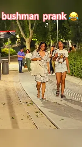 Bushman prank #fouryou #fyp #tiktok #prank #happy #funny #people #bushman 