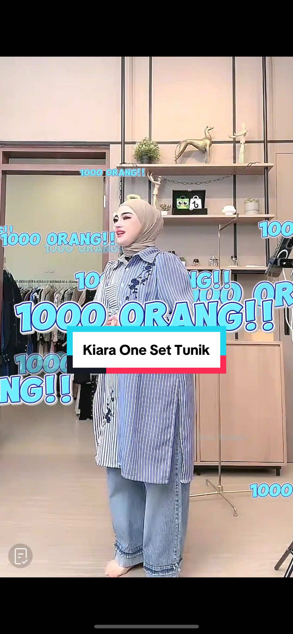 Set jeans tunik perdana bunnn Kiara One Set 😍✨ ini ootd kemana ajaa bisaa langsung CO bunn..  #WIBGAJIAN #GajianSale #PromoGuncang99 #cdcmodels #mincicdcmodels 