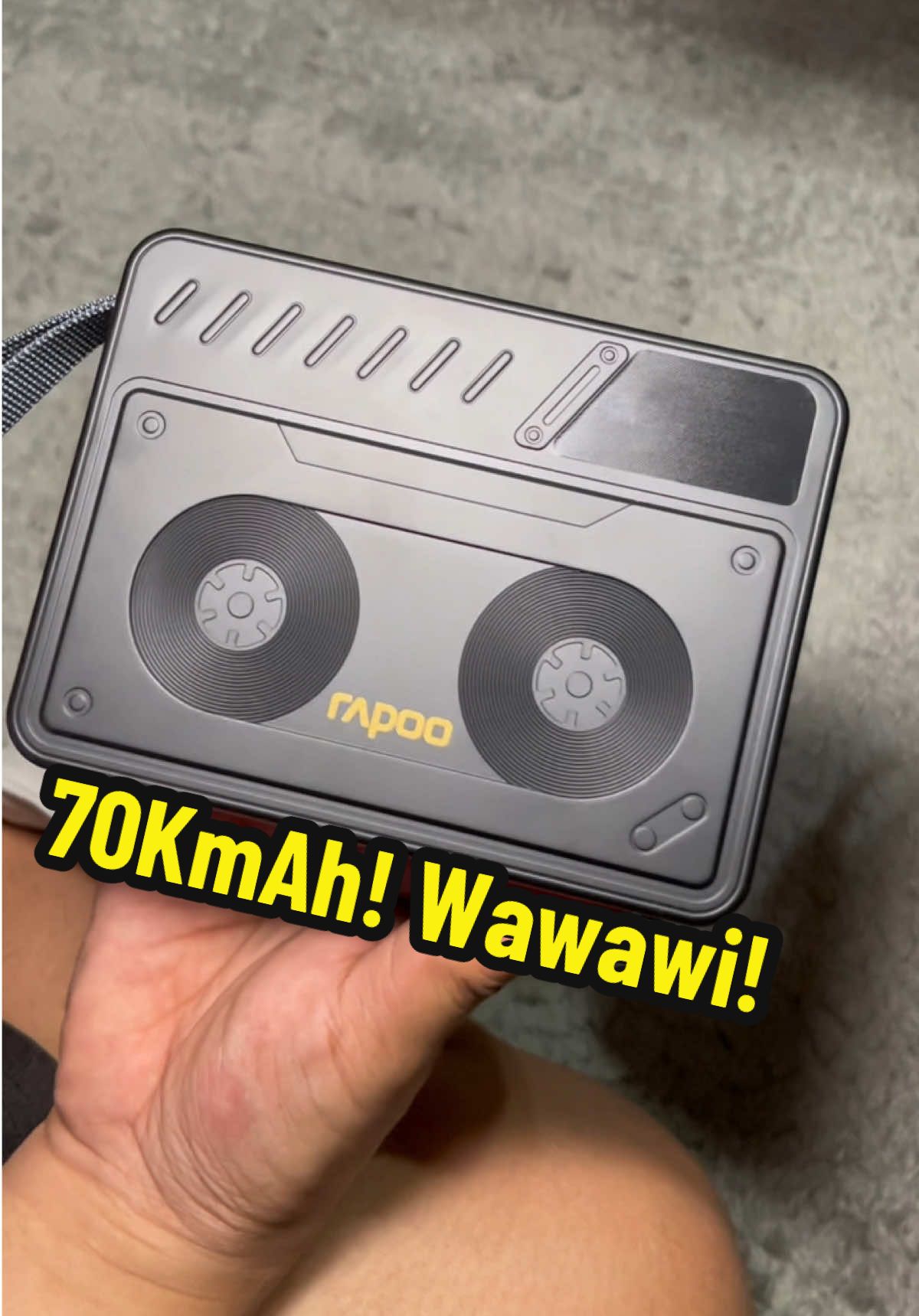 70000MaH nga ropa! galing sa Rapoo. solid power bank na pwedeng emergency light. Sulit for the price, Fast Charging pa, ropa! #rapoo 
