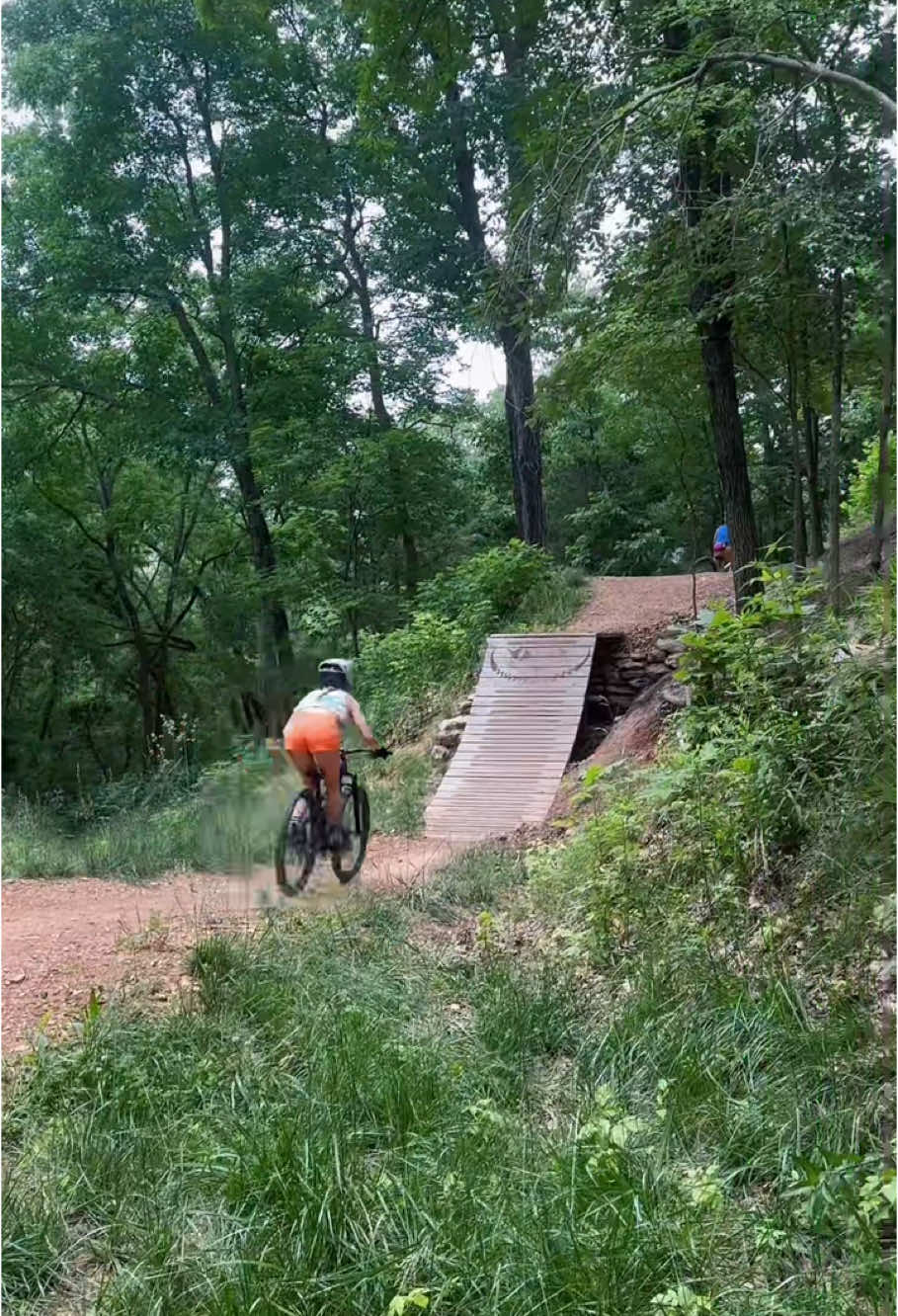 Did you laugh? Share it with your friends 🤣#funnyvideo #funnyvideo #funnyfail #cycling #funny #fpy 