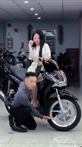 SH 125-160 Đen Bóng! giảm ngay 2TRIỆU đồng - Hỗ trợ góp chỉ CCCD nhận xe ngay sau 15p 😍   #sh125 #honda #sh160 #xemaytragopbinhduong #🇻🇳 