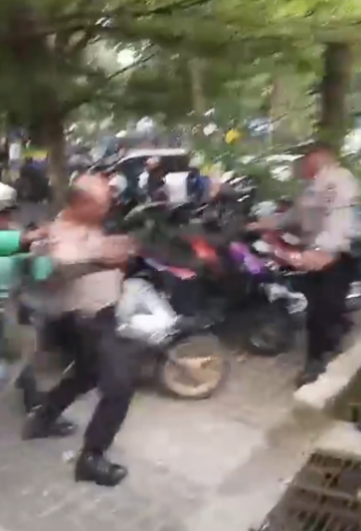 Demo Ojol 29 Agustus 2025 Berakhir Ricuh #fyp #viral #darurat 