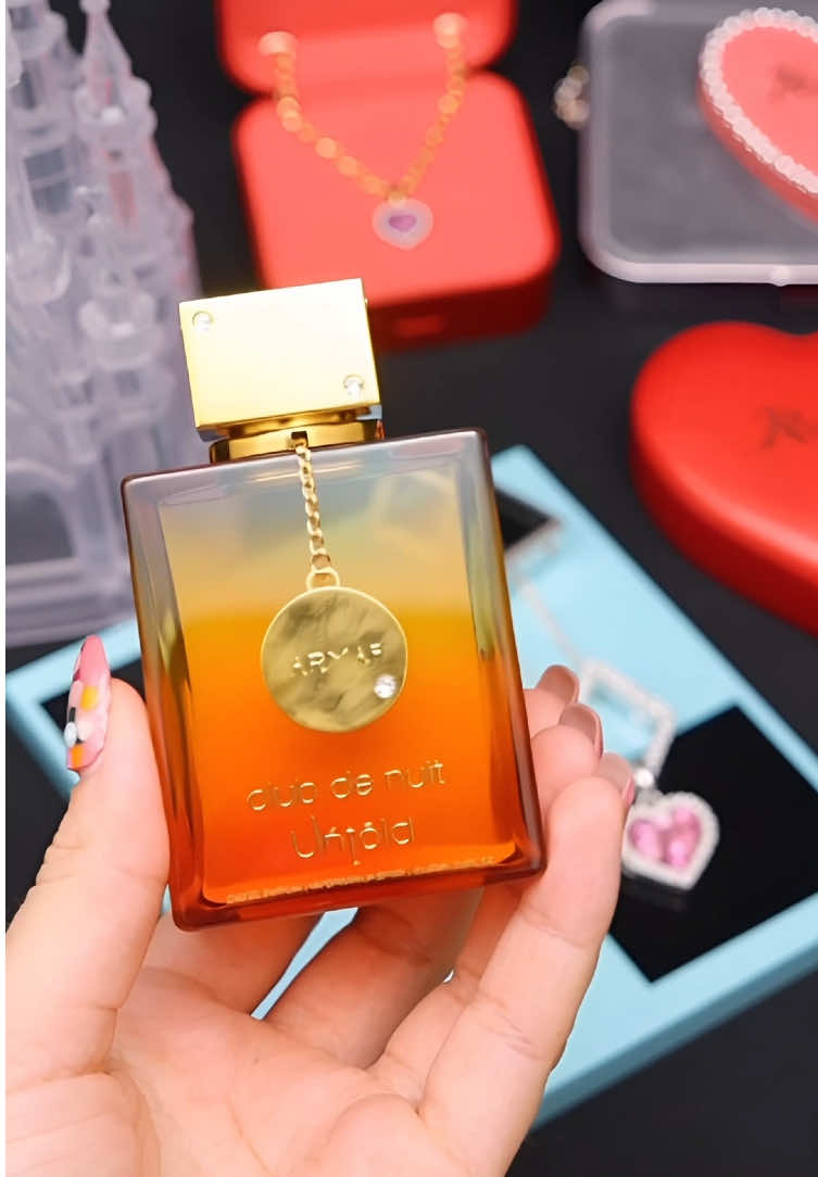 Perfume is an extension of personal style. I can recommend some suitable ones for your temperament.#perfumetok #tiktokshop #gymscent 