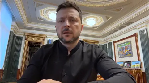 Зараз ані ми в Україні, ані Туреччина як приймаюча сторона не маємо жодної інформації про російський так званий «меморандум». Росіяни чомусь приховують свій цей документ. Абсолютно дивна позиція. Жодного розуміння формату.  Мабуть, вони в Москві взагалі відвикли від дипломатії. Постійно вони щось роблять таке, щоб довести, що саме вони найбільш неадекватний субʼєкт у світі. Але саме це і переконує всіх, що новий тиск потрібен – тиск на Росію.  Сьогодні також запланована розмова з Президентом Туреччини Ердоганом. Пробуємо додати реальний зміст у можливу зустріч. Жоден день не має втрачатись, бо кожен день підриву росіянами дипломатії – це втрачені життя людей.