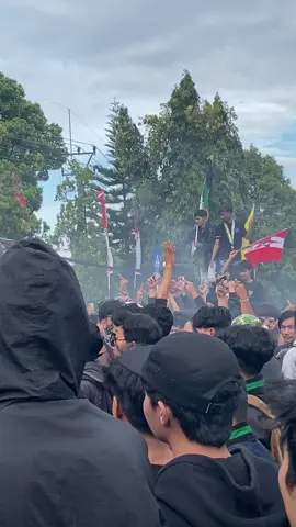 situasi demo depan Polres Kuningan Jawa Barat #ripdemokrasi #kuninganjawabarat #demohariini #folkkng 