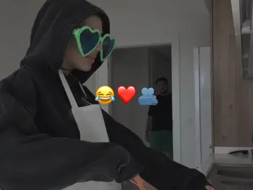 love sarrr ❤️😂 #veiwsproblem #viral_video #foryoupage #fyp #mazlax💕🤴🏽