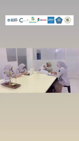 haloo guys!!!! hari ini tim kami sedang melakukan sesi bimbingan bersama dosen pembimbing yaitu KASRAWATI S.Si M.Si, yang sedang berdiskusi tentang perkembangan pkm kami agar mendapatkan masukan dan arahan langsung dari dosen pembimbing terkait progress pkm yang sedang kami lakukan #PKMRE #stikesmni #farmasiklinis #ditjendikti #belmawadikti 