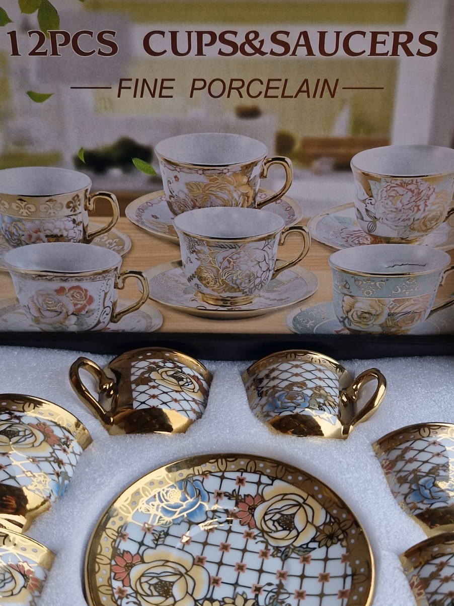 Jogo 12 peças de porcelana Xícaras de café 🥰 Só clicar no carrinho laranja para conferir as estampas disponíveis.  #xicara #xicaras #xicarasdecafe 
