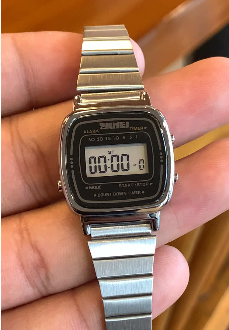 Buruan diorder jam tangannya jangan sampai kehabisan #jamtangan #jamtanganviral #jamtanganmurah #jamtanganoriginal #jamtanganwanita 
