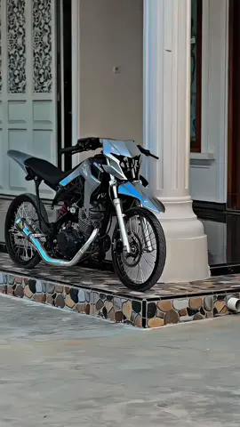 Dor#superviki #supermotostyle #crfsurex #crfherex #lewatberandafyp 