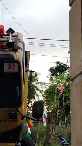 anak perantau an mempersiapkan buat bayar lagu mahal