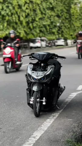 walaupun trondol tapi masih ganteng juga🤙😎#aerox155 