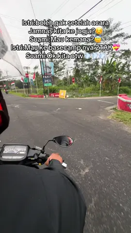 Aku tidak pernah melarang bahkan sangat aku dukung.silahkan kamu beli apapun mau kemana pun selagi kamu bahagia.aku bakal ikut di jok belakang😂🤣💨💨💨#fyp #jogja #montero 