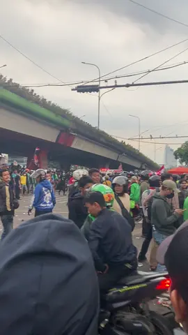 korban berjatuhan