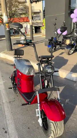 LANÇAMENTO EXCLUSIVO! 🔋⚡️ Chegou a nova DUOS FX2 – a bicicleta elétrica 1000W autopropelida que vai revolucionar sua mobilidade urbana! 🚴⚡ ✨ Destaques do modelo: 🔊 Caixinha de som integrada 🛞 Amortecedores dianteiro e traseiro 💡 Farol em LED 🛑 Freios a disco 🎨 Disponível em 3 cores incríveis Tudo isso com ótimo custo-benefício e o estilo scooter que você procura para o seu dia a dia. ⚡ Potência, conforto e tecnologia reunidos em um só modelo. 📲 Garanta já a sua DUOS FX2!