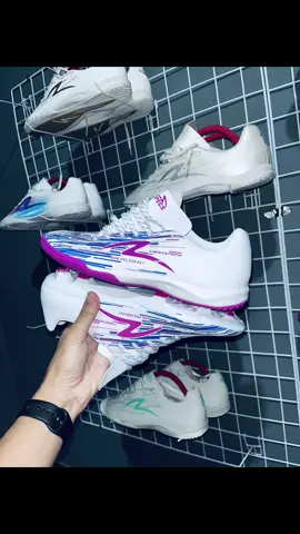 Perpaduan yang sangat pass 🩷🩵🤍 #promomakangajian #lightspeedreborn #s3condshoes #sepatufutsal #reborn 