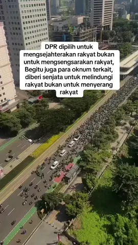 Sakit banget liat berita-berita demo 😭😭😭 #demo28agustus2025 #fyp #suararakyat #bubarkandpr #DPR 